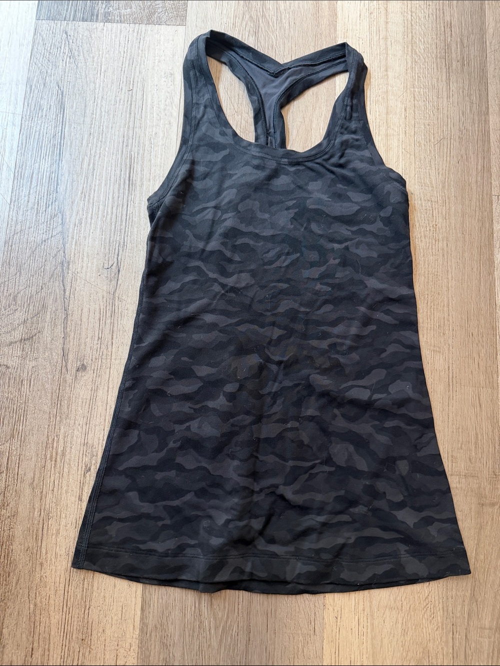 Lululemon black camo tank top - 4